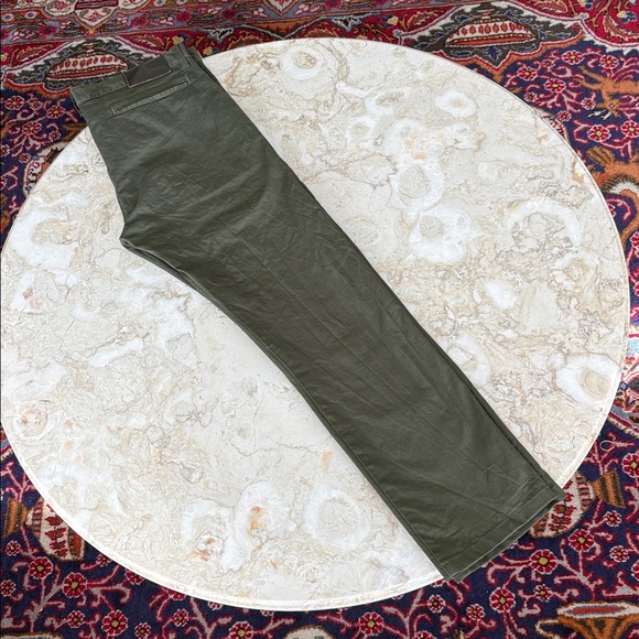 Naked & Famous Slim Chino – Khaki Green Stretch Twill – Made in Canada - Picture 4 of 10